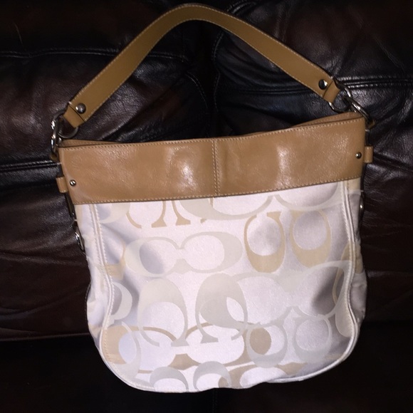 BIG  COACH HOBO - Picture 3 of 14